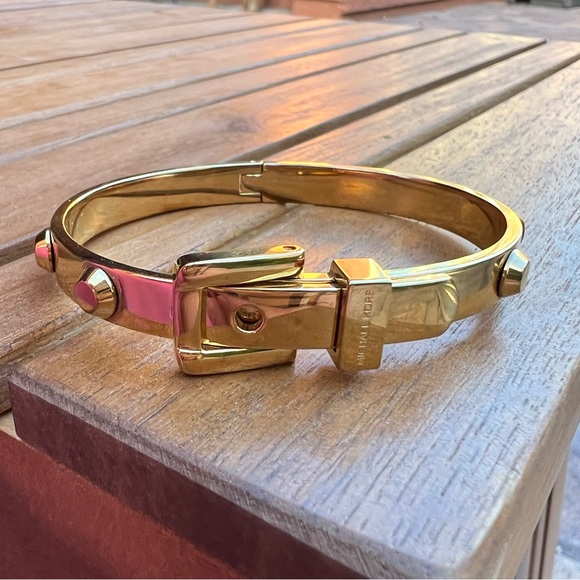 Michael Kors gold bracelet - Picture 1 of 4